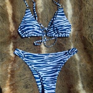 Source Unknown Blue and White Zebra Print Bikini